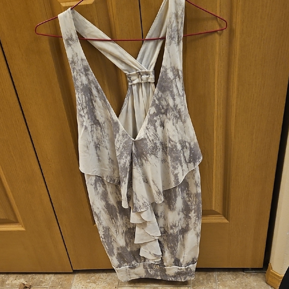 Studio Y Gray and White Tie-Dye Tank Top